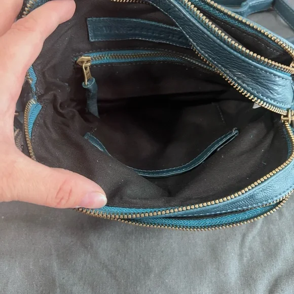 🆕Wanderer’s Travel Co. Manhattan Azzurra Crossbody Handbag - Picture 4 of 7